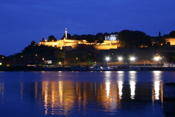 Belgrado de noche