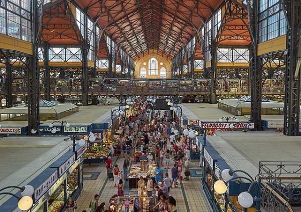 Mercado central de Budapest - interior