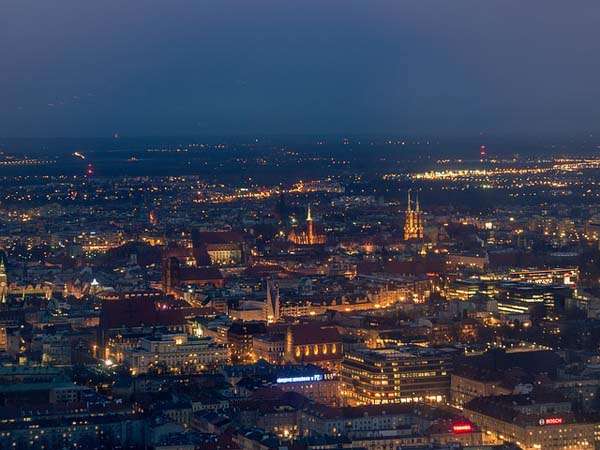 Panorámica nocturna de Wroclaw