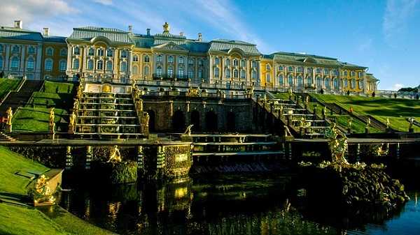 Peterhof en San Petersburgo