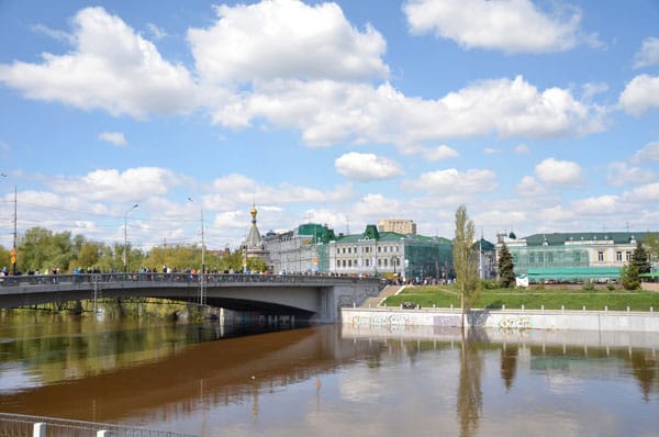 Vista de Omsk Rusia bigs
