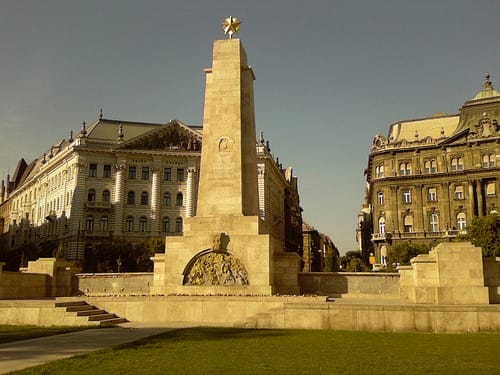 La Plaza de la Libertad en Budapest Viaje a Europa del Este